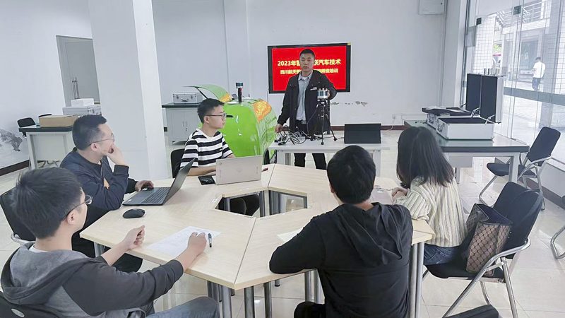 在职研究生全日制与非全日制：本质区别与选择要点